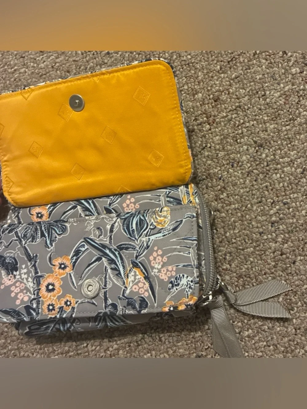 Vera Bradley Gray Floral Zip-Around Wristlet with Detachable Strap - Picture 5 of 5